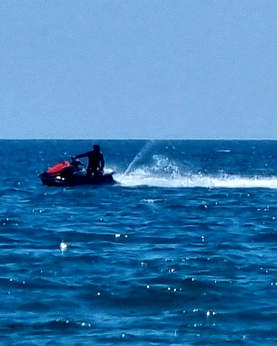 Jet ski pe mare la Pe Val Neptun